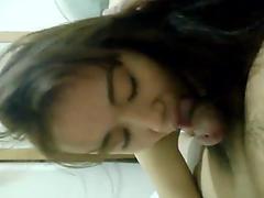 Thai Girl Blowjob Boyfriend 's Cock